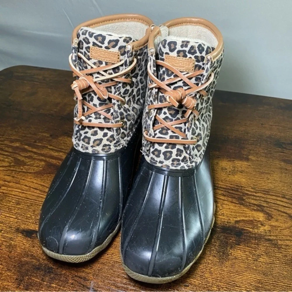 Sperry Womens Saltwater Animal Leopard Print Duck Boots Sz 4‎ Water Resistant
